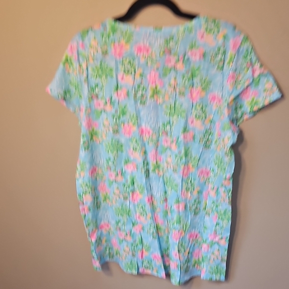 Lilly Pulitzer NWT Disney Blue Floral Short Sleeve Top - Picture 5 of 5